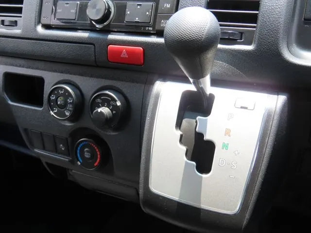 ハイエースバン 1.25t 2WD(トヨタ)の車両写真