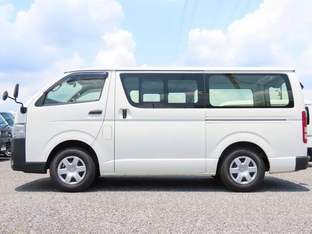 ハイエースバン 1.25t 2WD(トヨタ)の車両写真