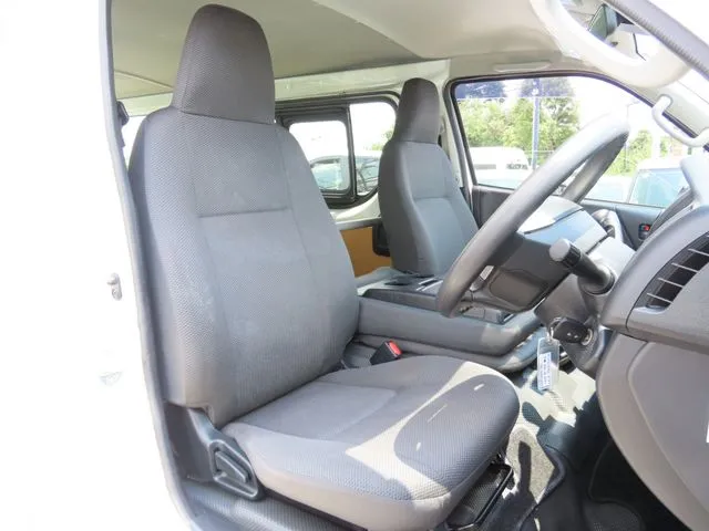 ハイエースバン 1.25t 2WD(トヨタ)の車両写真