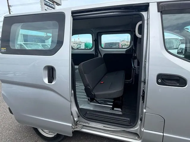 NV200バネットバン(ニッサン)の車両写真