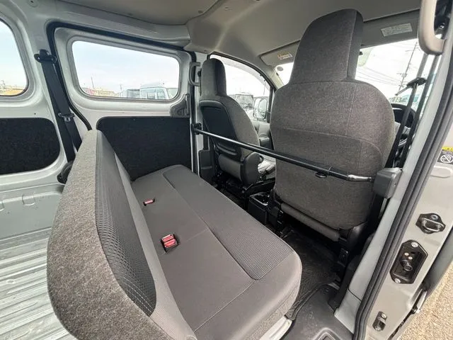 NV200バネットバン(ニッサン)の車両写真