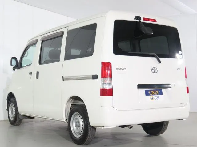 タウンエースバン 2WD(トヨタ)の車両写真