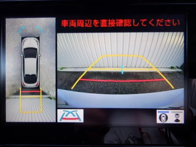 プリウス 4WD(トヨタ)の車両写真