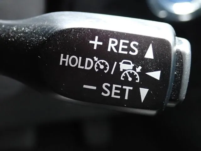 プリウス(トヨタ)の車両写真