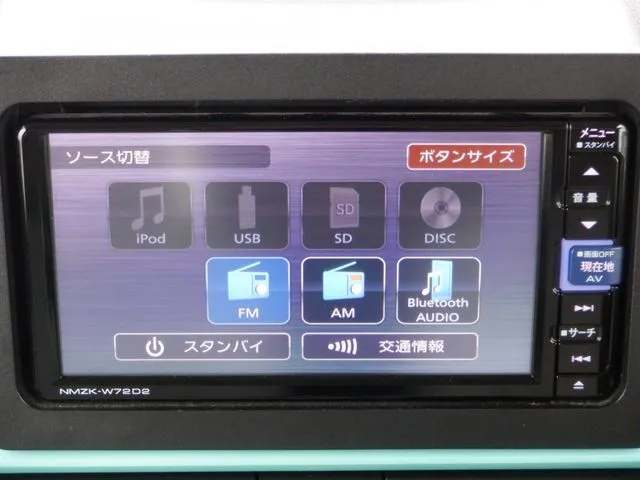 タント(ダイハツ)の車両写真