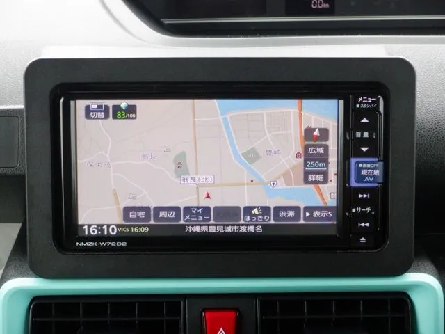 タント(ダイハツ)の車両写真