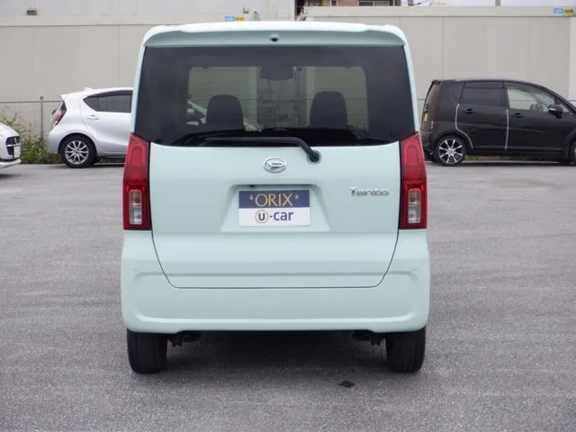 タント(ダイハツ)の車両写真