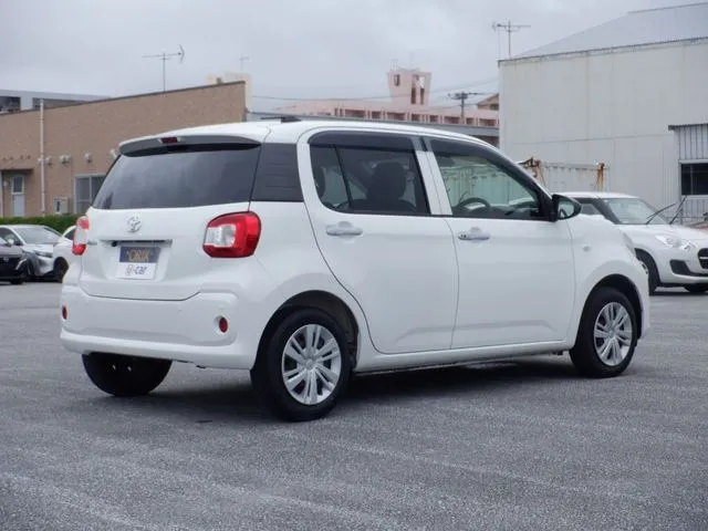 パッソ（トヨタ）の車両写真