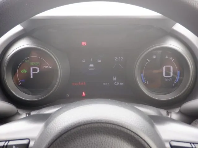 ヤリスクロス ハイブリッド(トヨタ)の車両写真