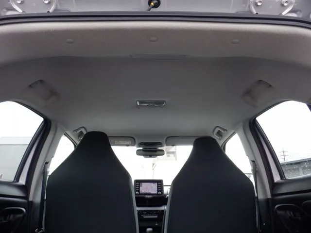ヤリスクロス ハイブリッド(トヨタ)の車両写真