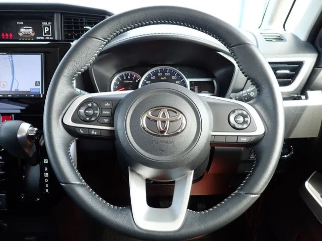 ルーミー(トヨタ)の車両写真