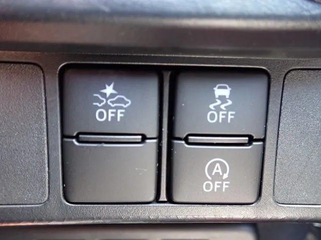 ルーミー(トヨタ)の車両写真