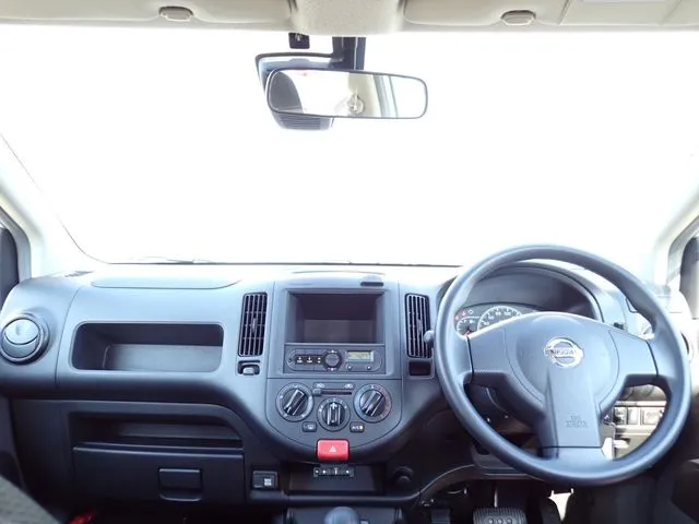 NV150 AD 2WD(ニッサン)の車両写真