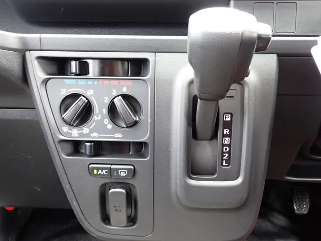 ハイゼットカーゴ(ダイハツ)の車両写真