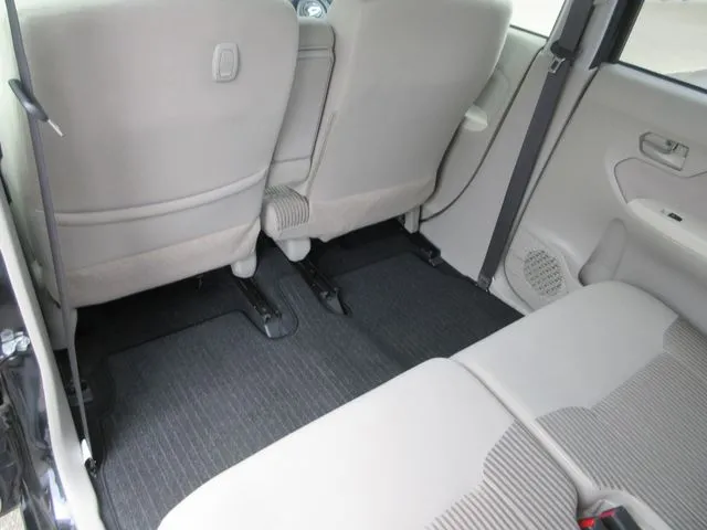 ムーヴ 4WD(ダイハツ)の車両写真