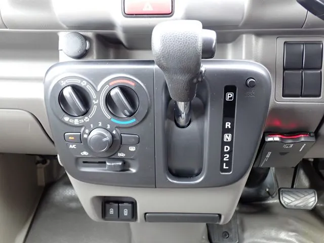エブリイバン(スズキ)の車両写真
