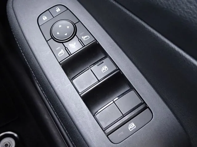 ノート(ニッサン)の車両写真