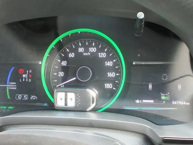 シャトル　ハイブリッド（ホンダ）の車両写真