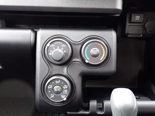 ファミリアバン 2WD(マツダ)の車両写真