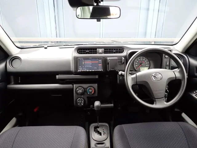 ファミリアバン 2WD(マツダ)の車両写真