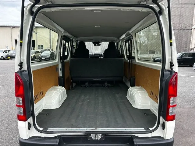 ハイエースバン 1.25t 2WD(トヨタ)の車両写真
