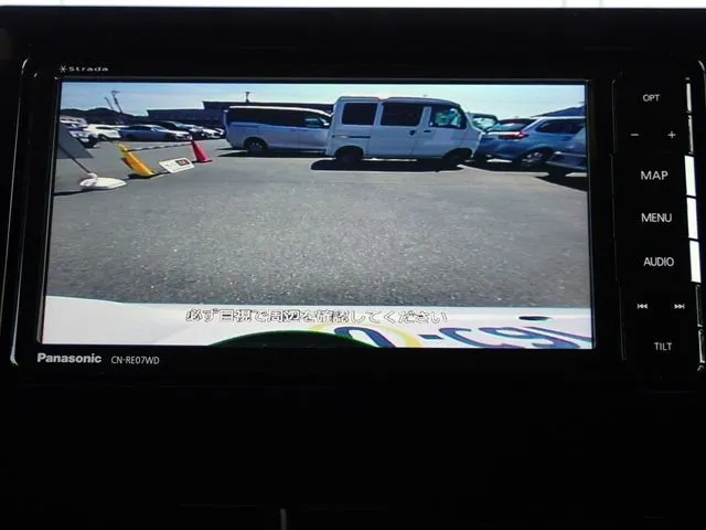 N BOX カスタム(ホンダ)の車両写真