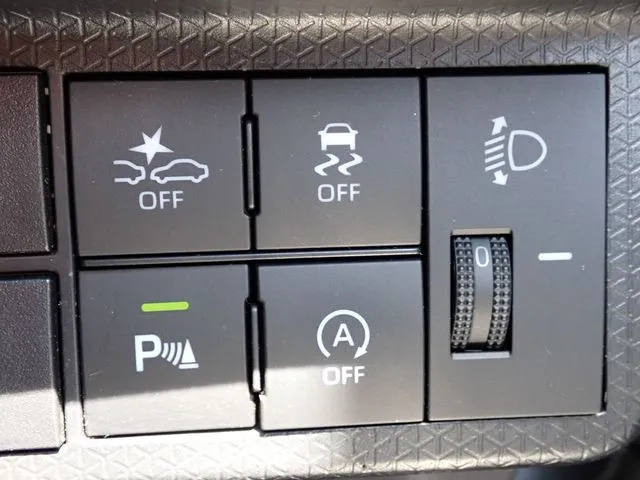 タント（ダイハツ）の車両写真