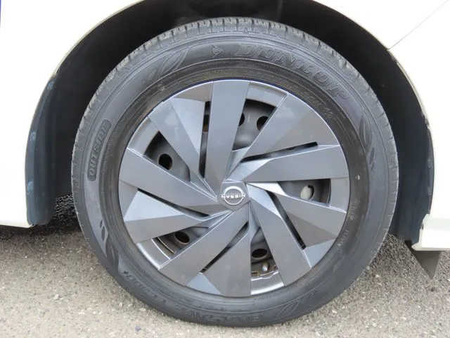 ノート(ニッサン)の車両写真