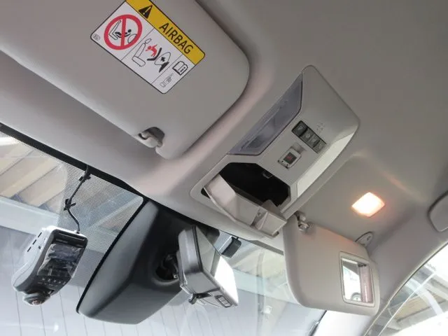 ＲＡＶ４　４ＷＤ（トヨタ）の車両写真