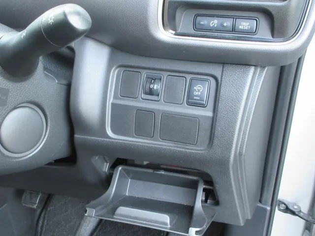 セレナ　Ｓハイブリッド　４ＷＤ（ニッサン）の車両写真