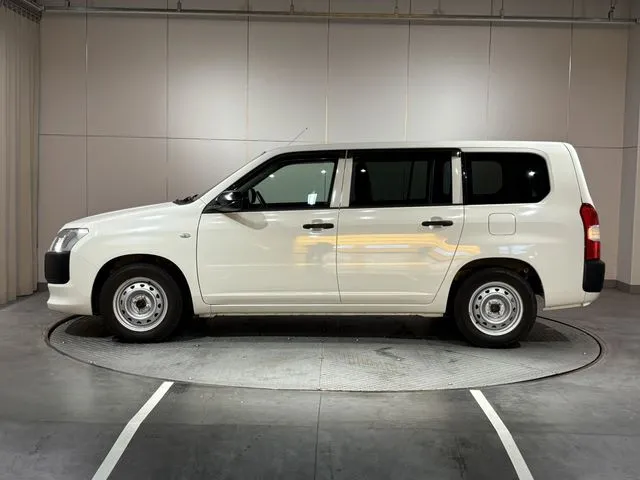 トヨタ　プロボックスバン　２ＷＤ