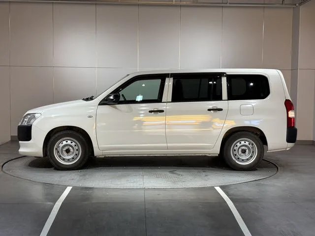 トヨタ　プロボックスバン　２ＷＤ