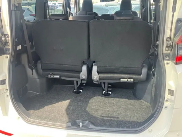 トヨタ ノア 4WD