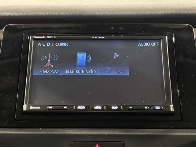 ホンダ　フィット　ｅ：ＨＥＶ　４ＷＤ