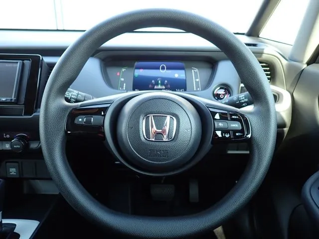 フィット e:HEV(ホンダ)の車両写真