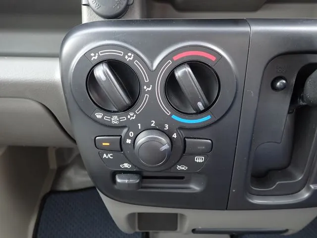 エブリイバン(スズキ)の車両写真