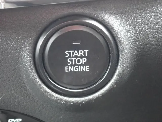 ＭＡＺＤＡ３　ファストバック（マツダ）の車両写真