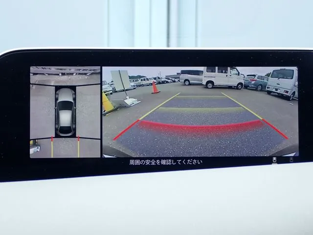 ＭＡＺＤＡ３　ファストバック（マツダ）の車両写真