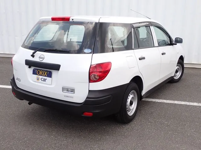 NV150 AD 2WD(ニッサン)の車両写真