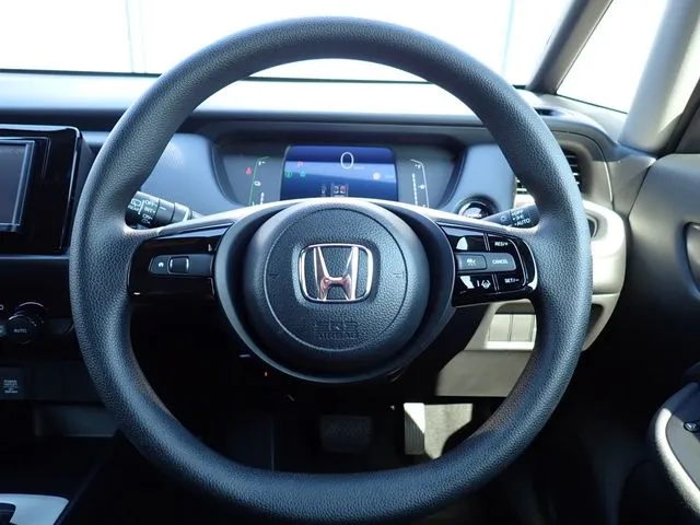 フィット e:HEV(ホンダ)の車両写真