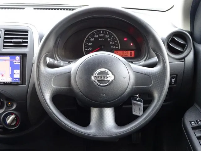 マーチ（ニッサン）の車両写真