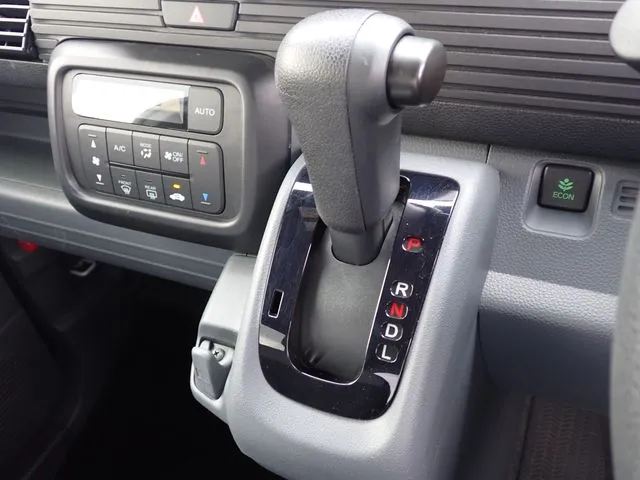 Ｎ－ＶＡＮ（ホンダ）の車両写真