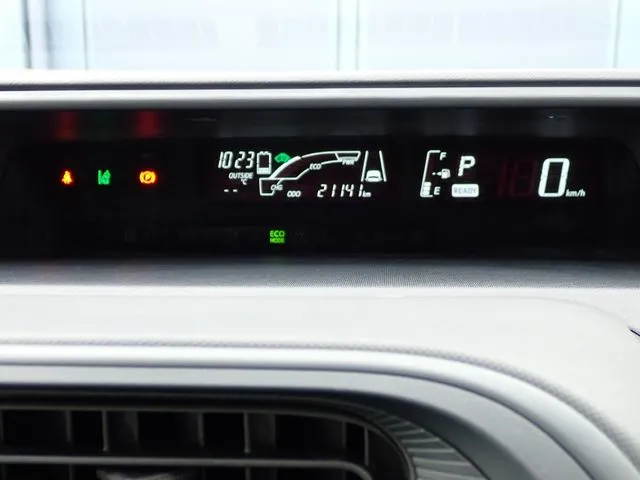 アクア(トヨタ)の車両写真