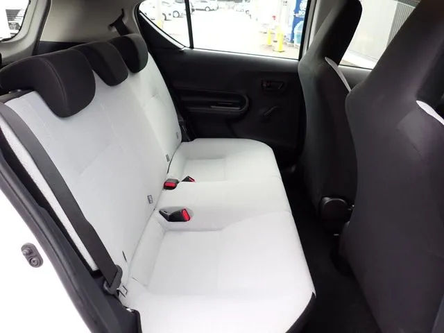 アクア(トヨタ)の車両写真