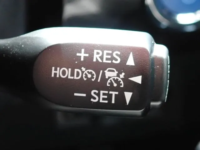 プリウス(トヨタ)の車両写真