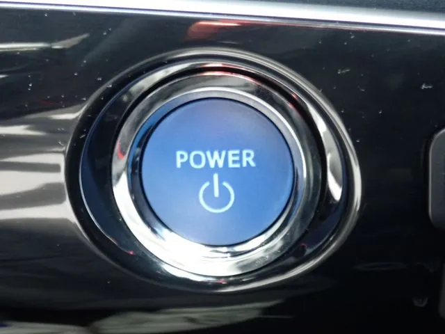 プリウス(トヨタ)の車両写真