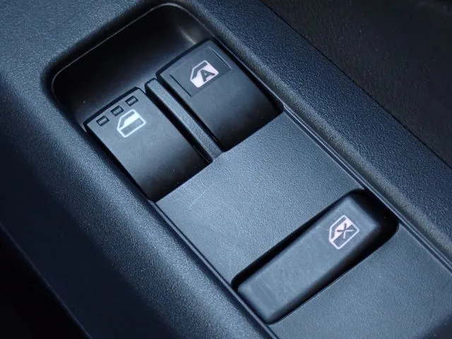 ハイゼットカーゴ 4WD(ダイハツ)の車両写真