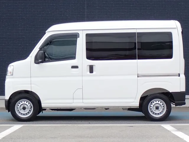 ハイゼットカーゴ 4WD(ダイハツ)の車両写真