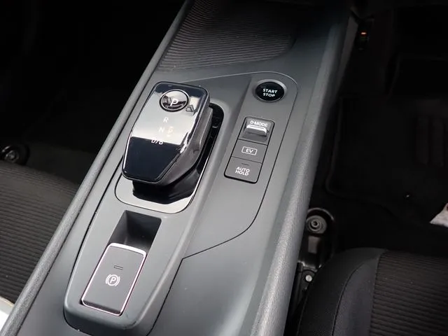 ノート(ニッサン)の車両写真