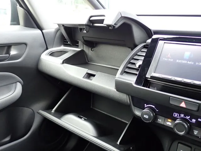 フィット e:HEV(ホンダ)の車両写真